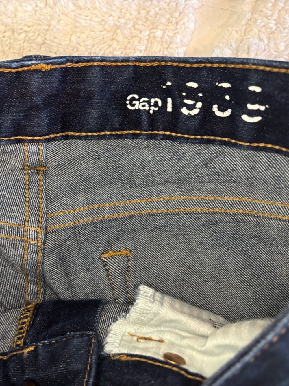 GAP 1969 Women Straight Leg Jeans in Dark Wash - Picture 2 of 16